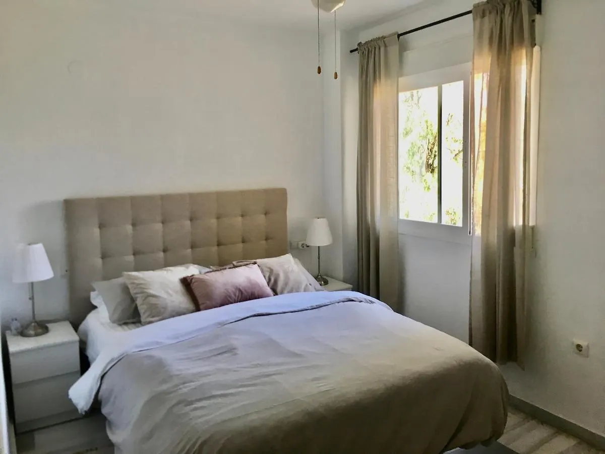 Marbella Lovely 3-Bedroom Apartment 350 M Walk To The Beach