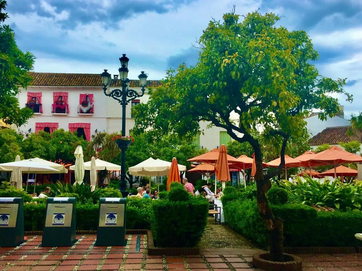 Marbella Lovely 3-Bedroom Apartment 350 M Walk To The Beach Испания